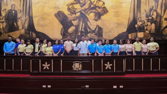 Petición Pública al Senado de la República, al Ministerio de Educación y al Despacho de la Primera Dama para democratizar el acceso al programa de visitas guiadas a todos los centros educativos de la provincia de San Cristóbal.