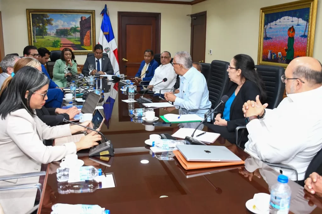 Peticion Publica al Senado de la República Dominicana y al Ministerio de Salud Pública: Exigimos una reforma integral de la Ley de Salud Mental que garantice atención de calidad, respeto a los derechos humanos y la integración de todas las voces expertas para una ley efectiva.