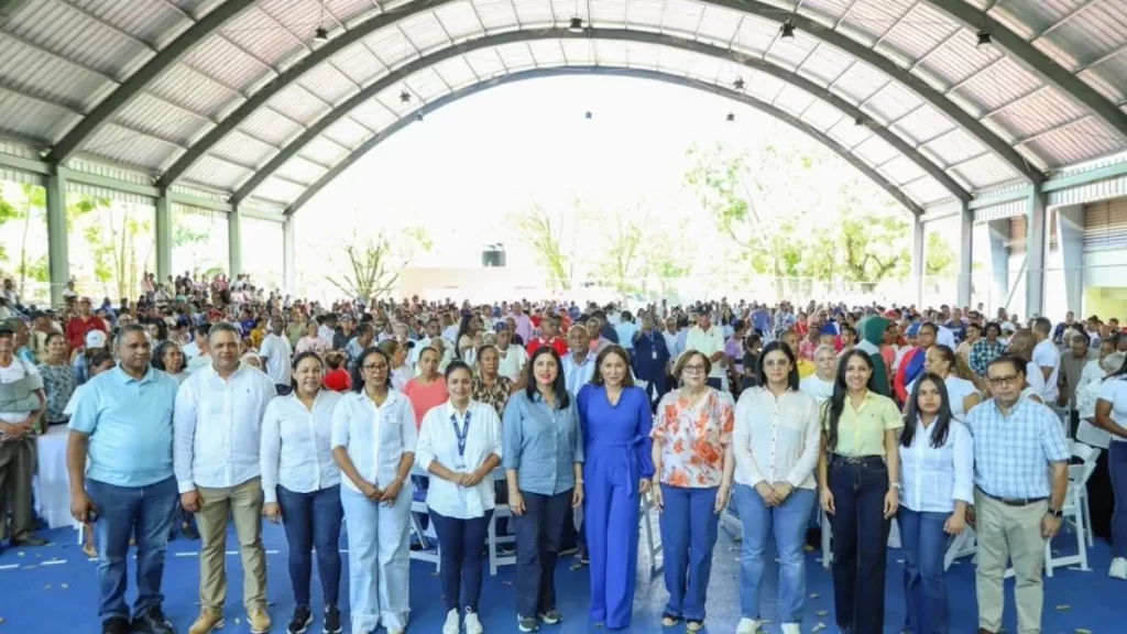 Petición Pública al programa Supérate, al Ministerio de Trabajo y al Ministerio de Salud Pública: implementen formación para cuidadores de adultos mayores y niños con discapacidad en la provincia Hermanas Mirabal como complemento al fortalecimiento de la protección social regional.