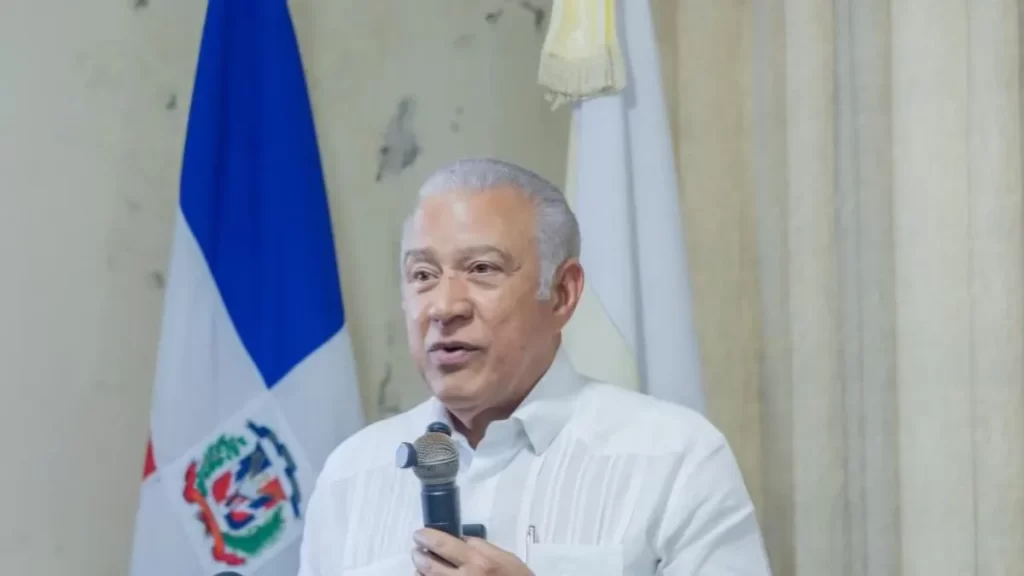 Peticion Publica al Ministerio de Obras Públicas y Comunicaciones y al Ayuntamiento de Moca: Exigimos la ejecución transparente y oportuna de la ampliación a cuatro carriles de la Autopista Ramón Cáceres para mejorar la movilidad y el desarrollo regional.