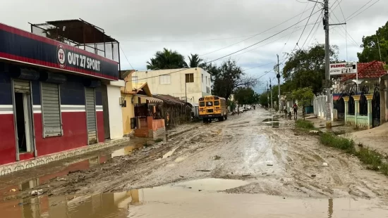 Peticion Publica al Presidente Luis Abinader, al Ministerio de Obras Públicas, al INVI y a CORAAPPLATA para la intervención urgente y reconstrucción integral de Villa Vásquez ante la emergencia por inundaciones.