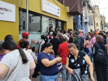 Peticion Publica al Pleno de la Junta Central Electoral, al Ayuntamiento de Santiago y a la Gobernación Provincial para detener la odisea en la renovación de la cédula y garantizar un proceso ágil y eficiente en Santiago.