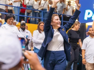 Peticion Publica al Gobierno Central, al Ministerio de Economía, Planificación y Desarrollo y a los legisladores de la región Sur para priorizar el desarrollo de Barahona ante el lanzamiento de la candidatura de Carolina Mejía: “En el 2028 seré la presidenta de nuestro país” – PeticionRD.
