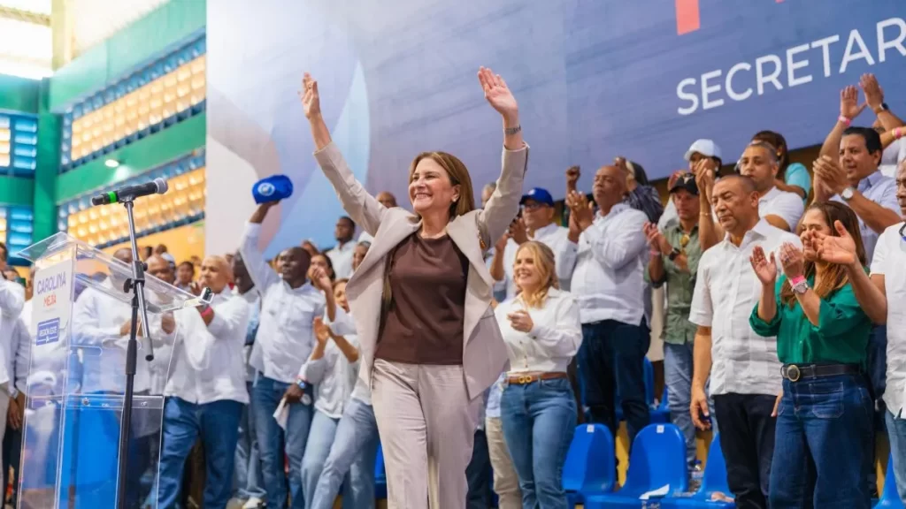 Peticion Publica al Gobierno Dominicano, al Congreso Nacional y a la Junta Central Electoral para garantizar la equidad política y el liderazgo femenino tras la consolidación del respaldo a Carolina Mejía en la región Este – PeticionRD.
