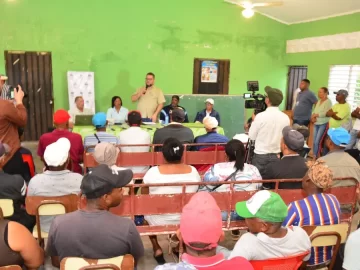 Peticion Publica al Ministerio de Agricultura, Ministerio de Medio Ambiente y la Presidencia de la República para expandir el programa de agroecología y desarrollo rural tras la donación de 40,000 plántulas de café a productores de Guayabal y los Pinos del Edén – PeticionRD.