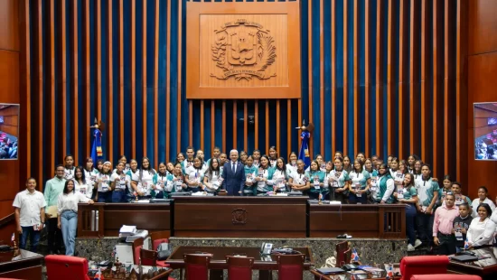 Peticion Publica al Ministerio de Educación y a la dirección del Centro Educativo Fernando Arturo de Meriño para institucionalizar y expandir los programas de formación cívica y visitas al Senado en la provincia Sánchez Ramírez.