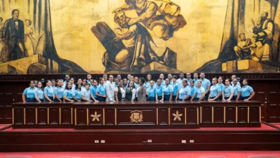 Petición Pública al Ministerio de Educación y al Senado de la República Dominicana para la expansión y fortalecimiento de los programas de educación cívica y visitas guiadas al Congreso Nacional para todos los estudiantes del país.