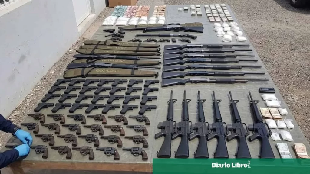 Peticion Publica al Ministerio de Interior y Policía, la Policía Nacional y el Ministerio Público: Exigimos intensificar el desarme y fortalecer la vigilancia tras la ocupación de un arsenal de 109 armas de fuego en la región Enriquillo – PeticionRD.