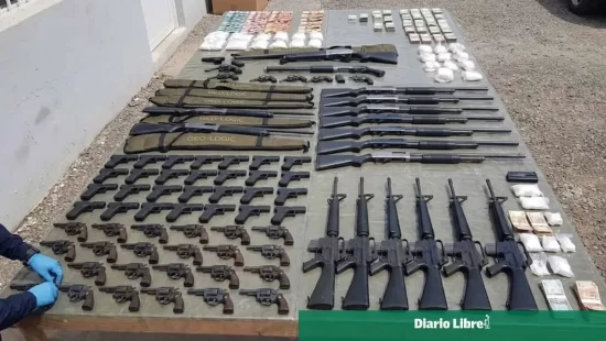 Peticion Publica al Ministerio de Interior y Policía, la Policía Nacional y el Ministerio Público: Exigimos intensificar el desarme y fortalecer la vigilancia tras la ocupación de un arsenal de 109 armas de fuego en la región Enriquillo – PeticionRD.