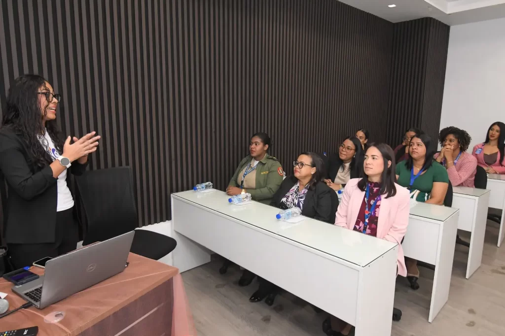 Peticion Publica al Ministerio de Salud Pública, Ministerio de Trabajo y Ministerio de la Mujer: ¡Exigimos salas de lactancia dignas y obligatorias en todos los centros laborales de la República Dominicana!