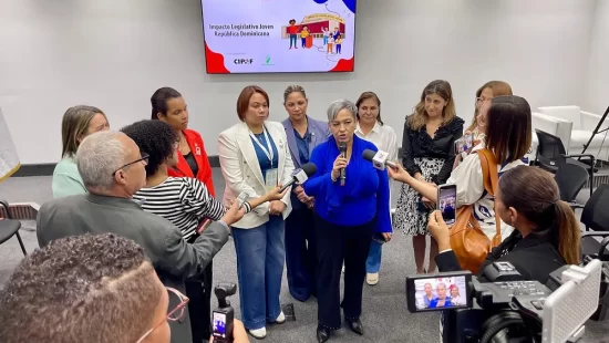 Peticion Publica al Congreso Nacional, ParlAmericas y el Ministerio de la Juventud para institucionalizar y financiar permanentemente el programa Impacto Legislativo de lideresas jóvenes dominicanas – PeticionRD