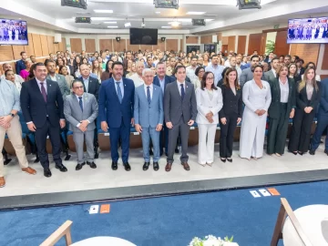 Peticion Publica al Ministerio de la Vivienda y Edificaciones (MIVED), la Dirección General de Impuestos Internos (DGII) y la Asociación de Empresas y Agentes Inmobiliarios (AEI) para la urgente aprobación y efectiva aplicación de la Ley que regula la Intermediación y la Publicidad Inmobiliaria en República Dominicana.