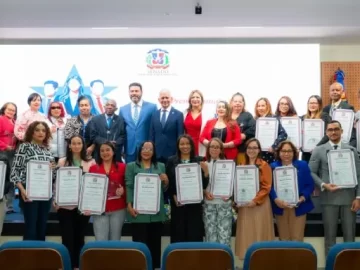 Petición Pública al Senado de la República Dominicana y al Ministerio de Administración Pública para institucionalizar el reconocimiento y la mejora continua de las condiciones laborales de su personal administrativo y legislativo.