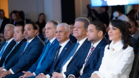 Peticion Publica al Senado de la República, al Ministerio de la Presidencia y al Centro de Pensamiento Estratégico Dominicano para que las conclusiones del 1er Congreso Internacional de Geopolítica se traduzcan en políticas públicas de desarrollo nacional.