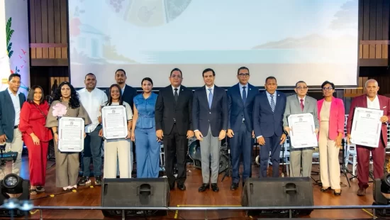 Peticion Publica al Senado de la República y al Ministerio de Cultura para garantizar la institucionalización y el fortalecimiento del Festival Cultural Regional Enriquillo en las provincias del Sur.