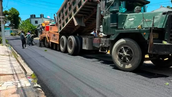 Petición Pública al Ayuntamiento de Puerto Plata y al Ministerio de Obras Públicas: Exigimos un cronograma transparente y equitativo para el asfaltado de todos los sectores olvidados de nuestro municipio.