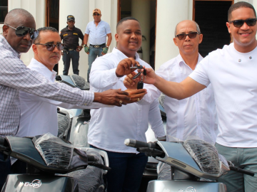 Peticion Publica al Ministerio de Medio Ambiente y a la Federación Dominicana de Municipios para replicar a nivel nacional la modernización de la movilidad sostenible y seguridad ciudadana implementada en San Juan de la Maguana mediante motocicletas eléctricas.