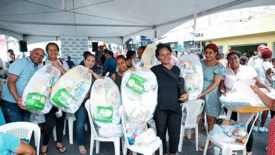 Petición Pública al Alcaldía del Distrito Nacional, Ministerio de Salud Pública y Servicio Nacional de Salud: Exigimos la implementación de programas permanentes de atención médica y nutricional en Villa Francisca.