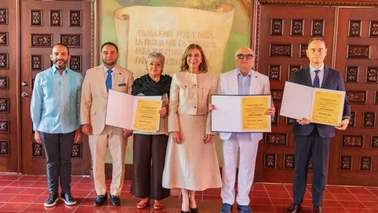 Peticion Publica al Ayuntamiento del Distrito Nacional y al Concejo de Regidores para asegurar la continuidad y sostenibilidad de los espacios de análisis geopolítico en la República Dominicana tras el reconocimiento a los expositores del Congreso Internacional de Geopolítica 2026.