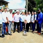 Peticion Publica al Ministerio de Obras Públicas y Comunicaciones y al gobierno central para garantizar la culminación de la construcción de aceras, contenes y badenes en el tercer polígono de Nibaje impulsada por la alcaldesa Amparo Custodio para comunidades más seguras – PeticionRD.