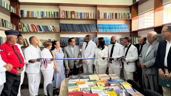 Peticion Publica al Ayuntamiento de El Seibo, al Ministerio de Educación y al Ministerio de Cultura para garantizar la sostenibilidad, el mantenimiento y la ampliación de la nueva Biblioteca Municipal de El Seibo.