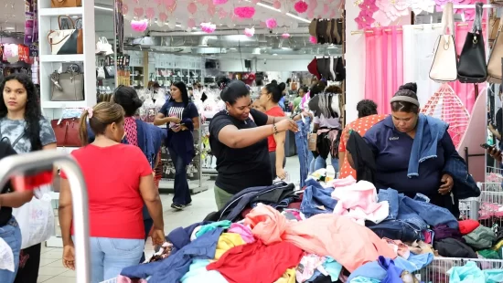 Peticion Pública al Pro Consumidor, al Ministerio de Industria, Comercio y Mipymes (MICM) y a la Dirección General de Impuestos Internos (DGII) para garantizar la transparencia y evitar fraudes comerciales en el Día de las Madres – PeticionRD.